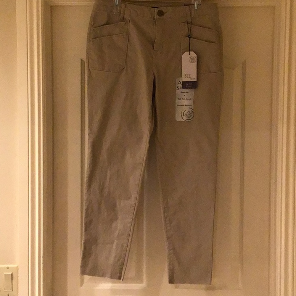 NWT Ladies Skinny Ankle tan pants size 14